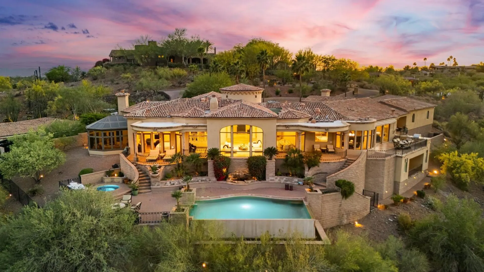 Luxury Desert Estate Pool Theater And Minutes From Old Town Phoenix Сasa de vacaciones