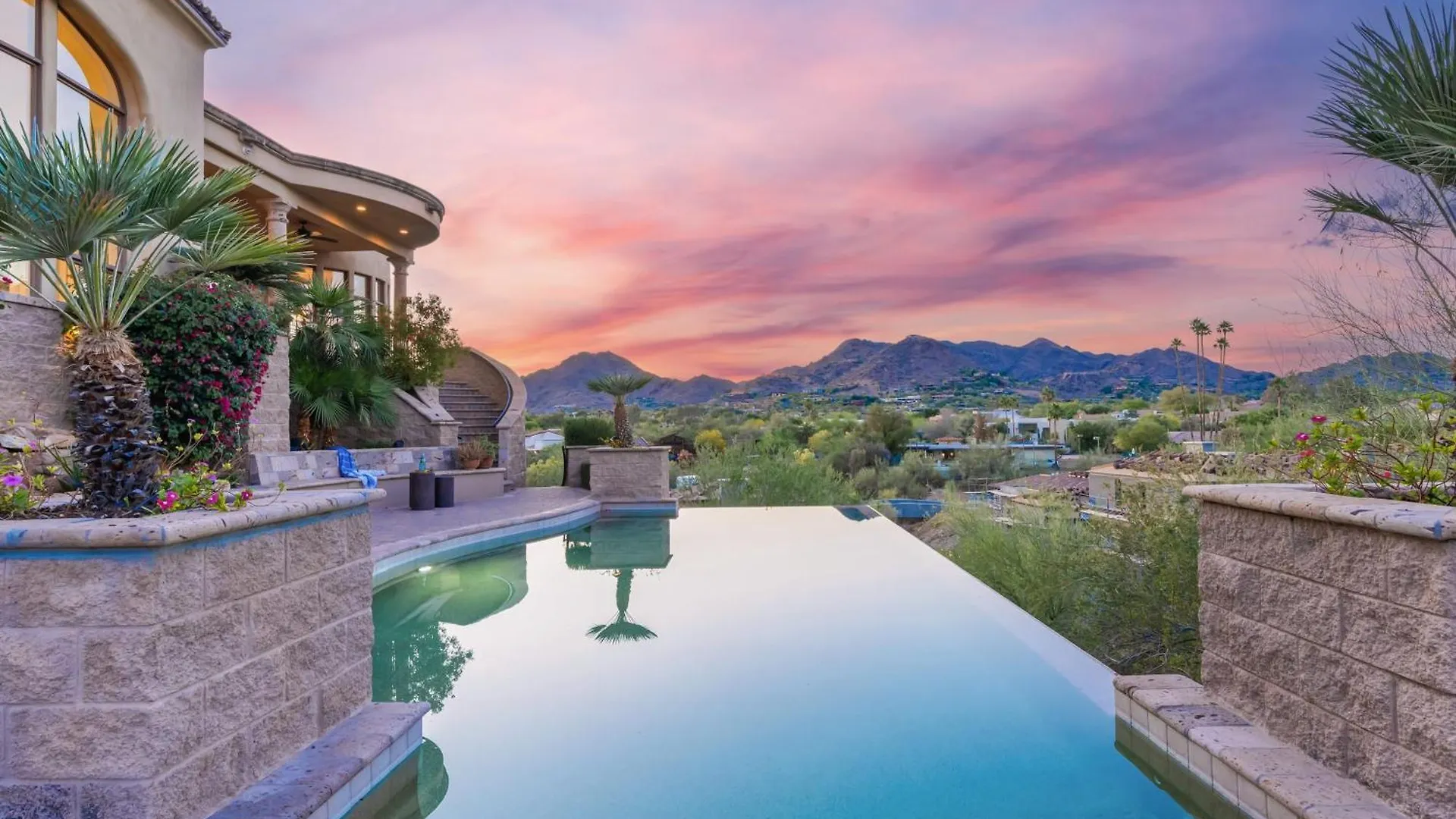Luxury Desert Estate Pool Theater And Minutes From Old Town Phoenix